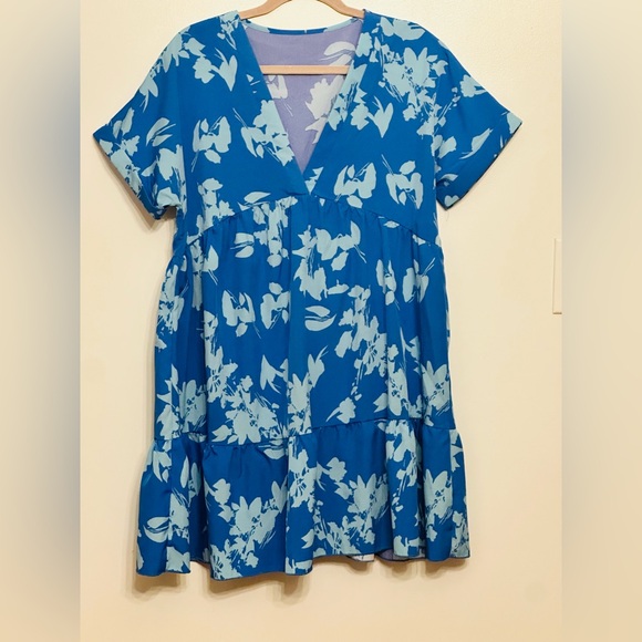 Dress/top - Picture 2 of 2